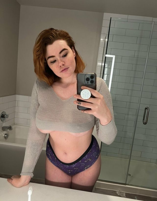 Sabrina Lynn, Cute and Sexy Red-Haired  American Model