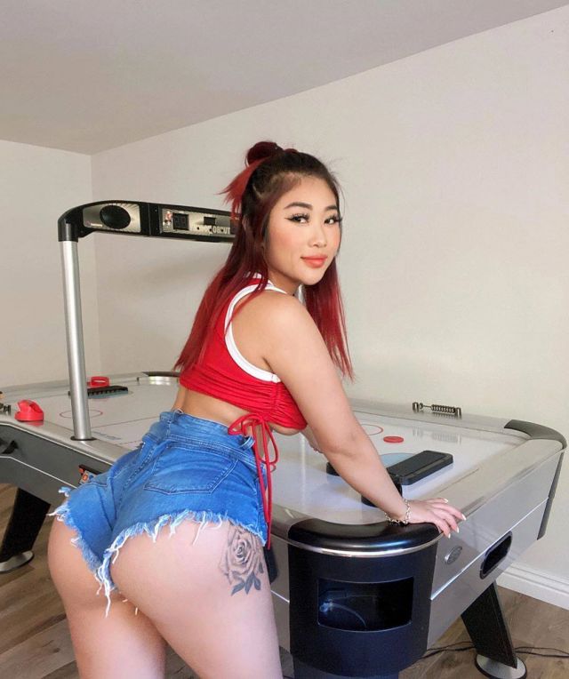 Danielle Gee, Sexy Thick Asian Hotties