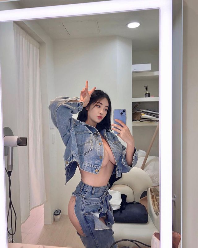 Tasha Young, Busty Fitness Babe From Korea