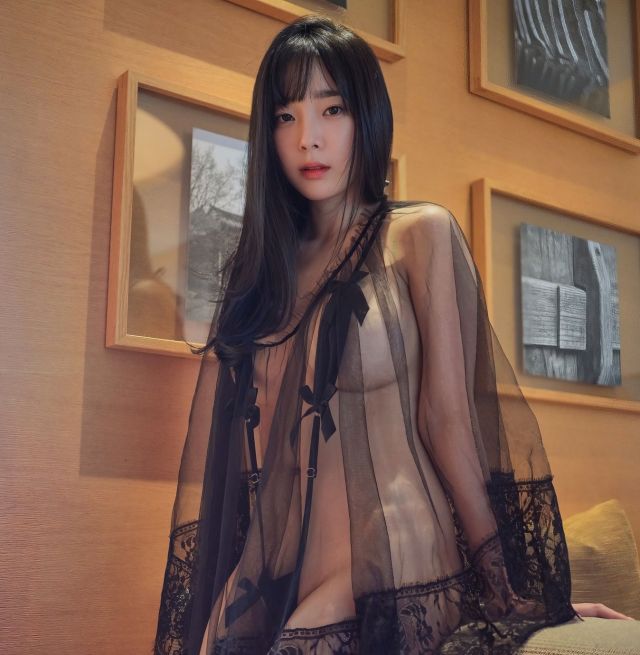Kang In Kyung, a Pure South-Korean Model with Extremely Hot Body!